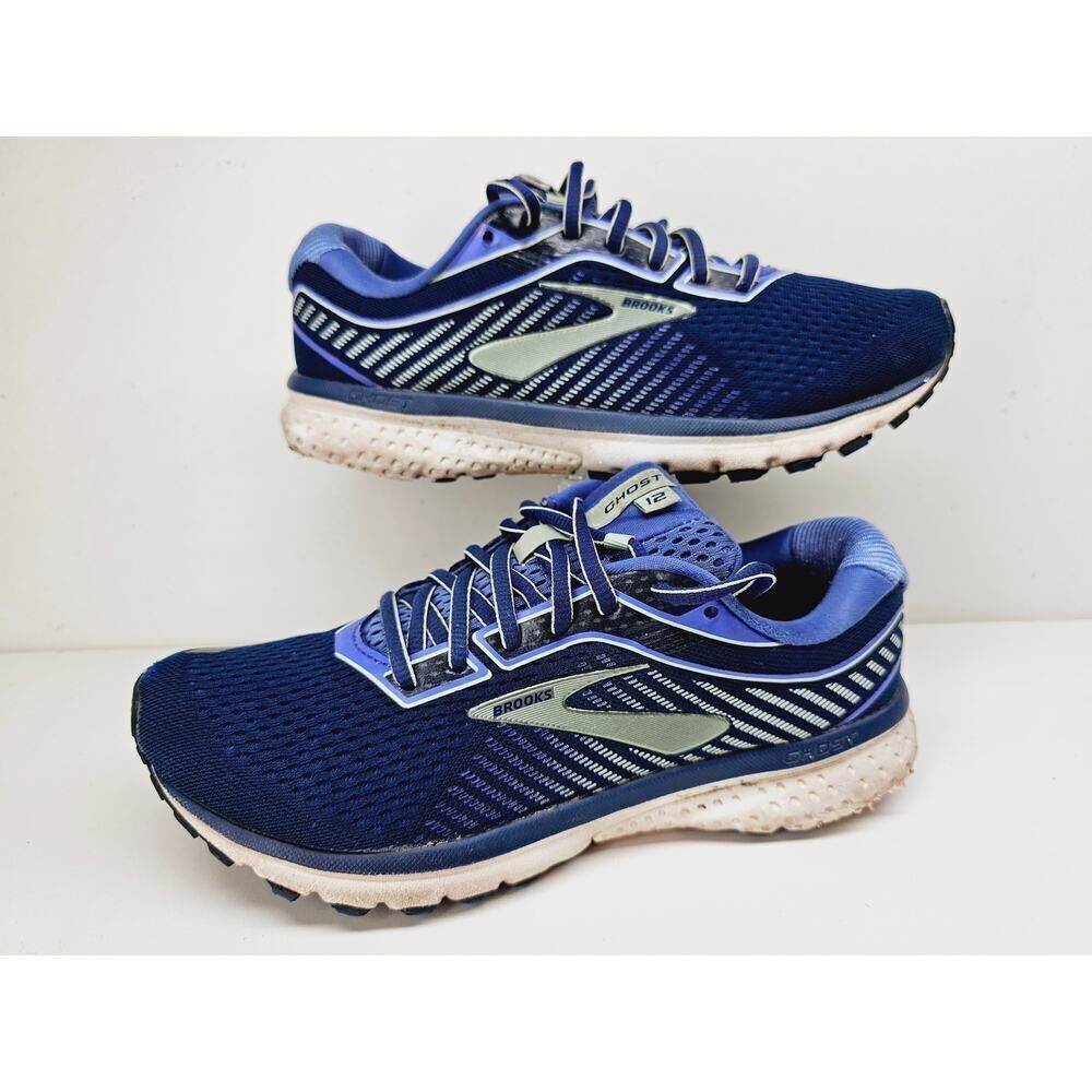 Brooks Women 8 Comfy footwear